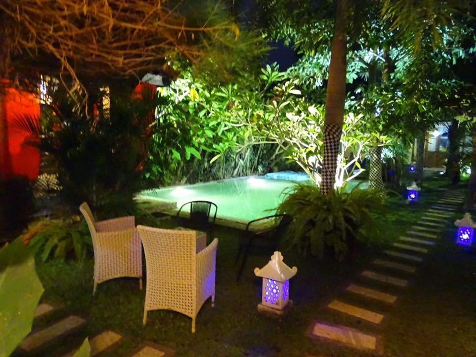 Rosseno Villa Yogyakarta Exterior foto