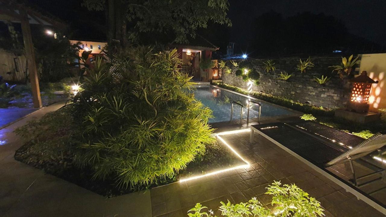Rosseno Villa Yogyakarta Exterior foto