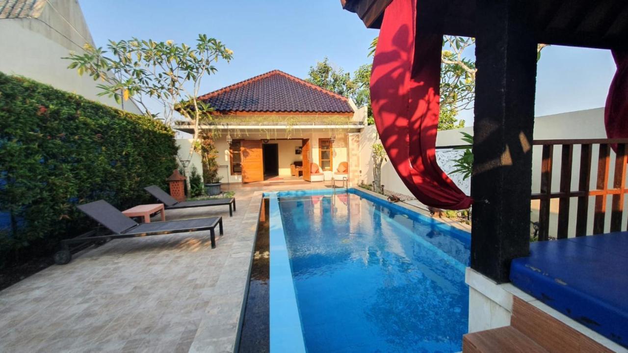 Rosseno Villa Yogyakarta Exterior foto