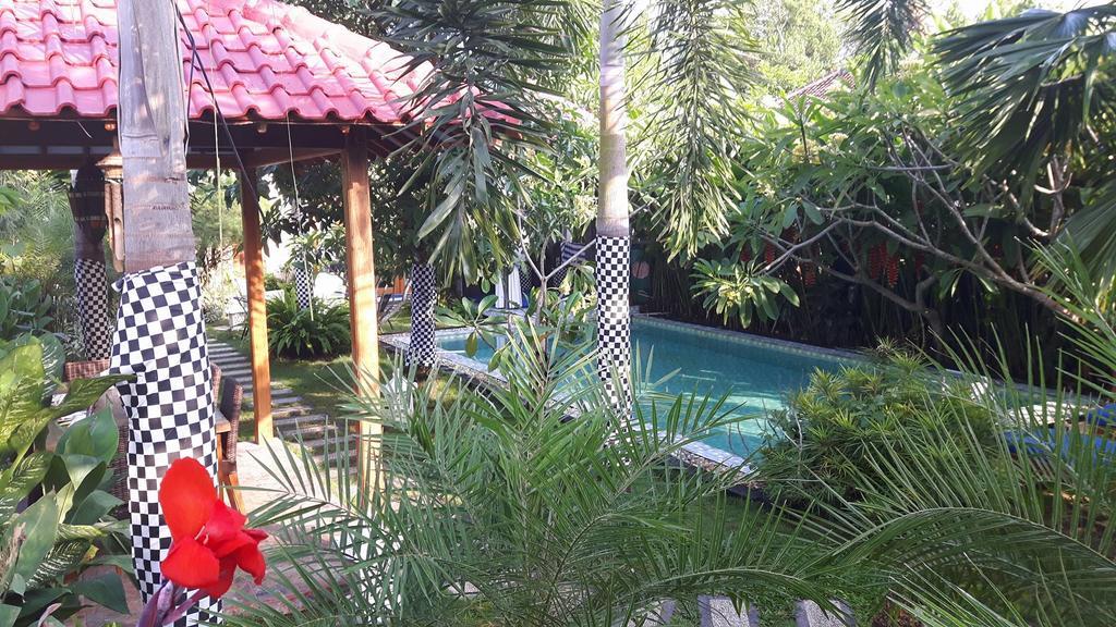 Rosseno Villa Yogyakarta Exterior foto
